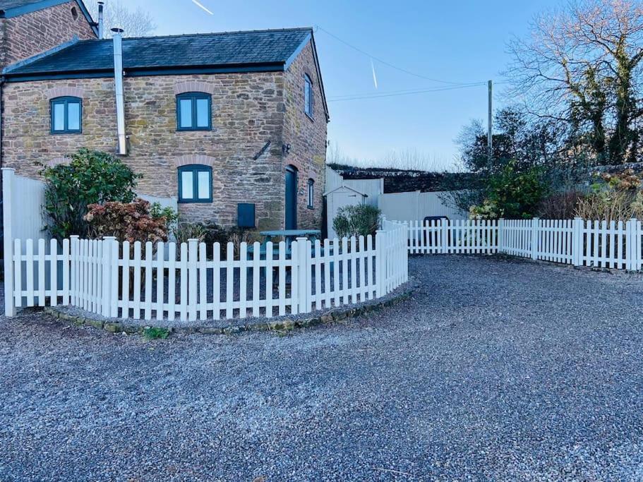 The Chaff House Country Cottage Welsh Newton Common Esterno foto